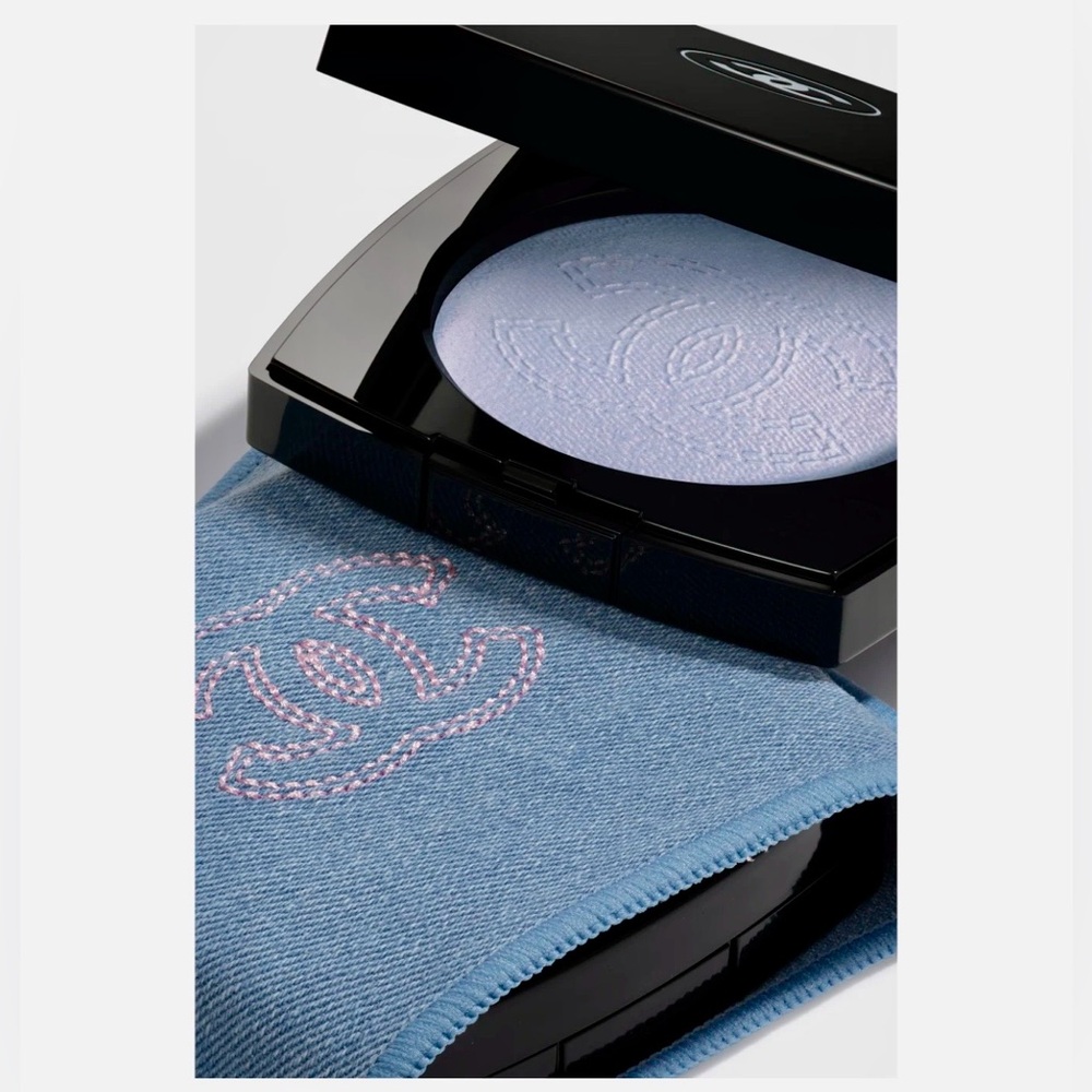 Chanel Coco DENIM Illuminating Powder NIB
